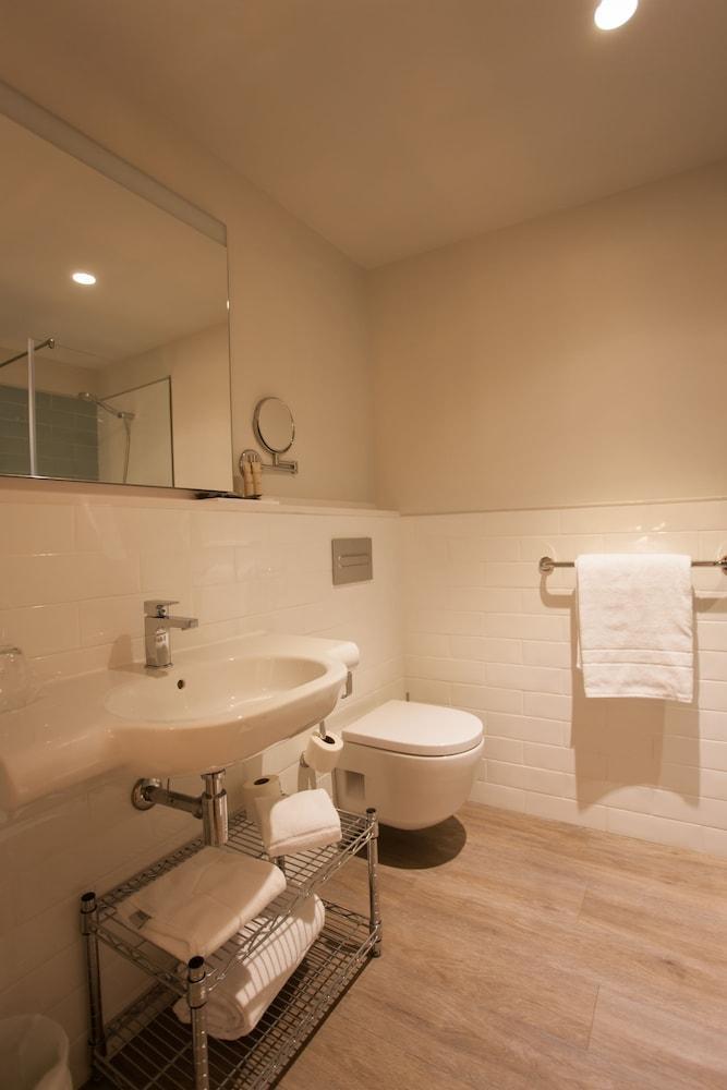 San Lorenzo Suites Сан Лоренсо де Ел Ескориал Екстериор снимка