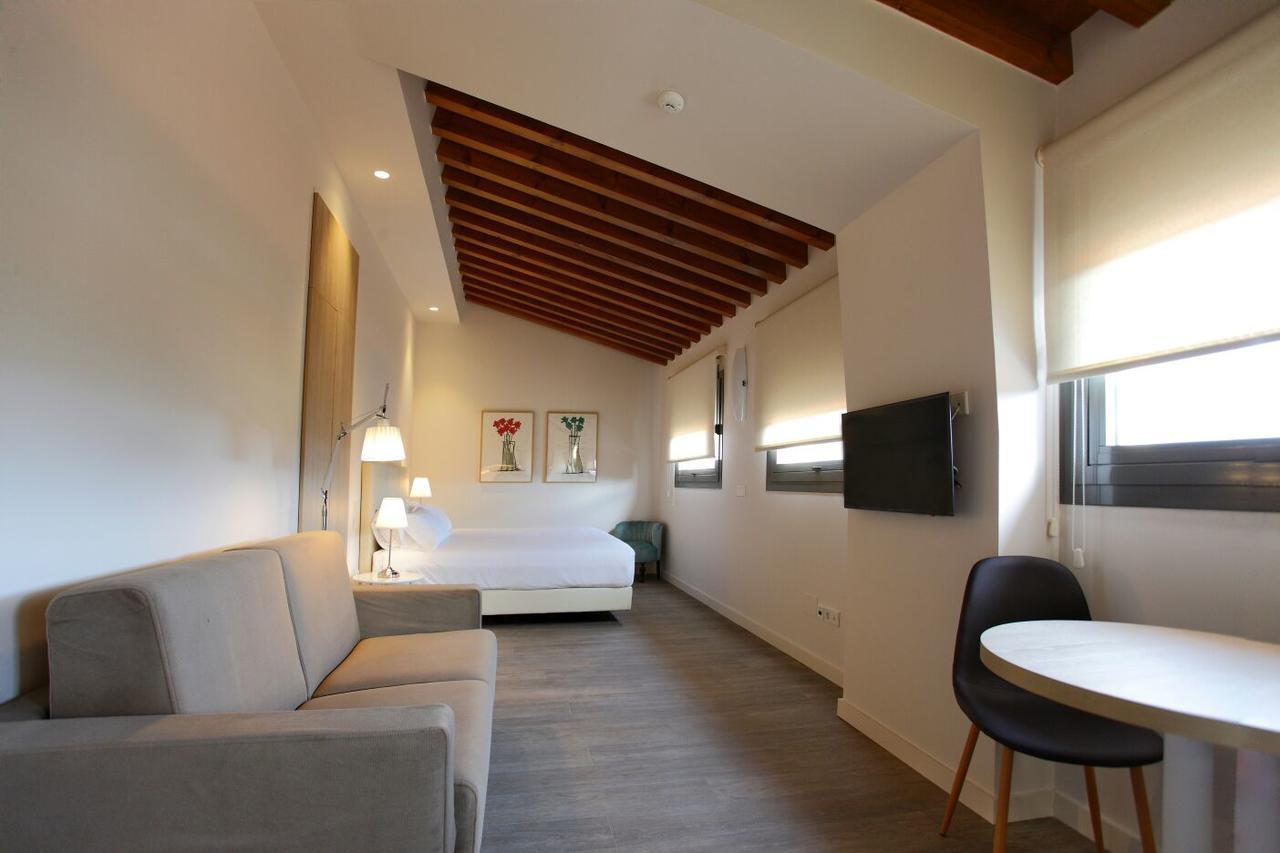 San Lorenzo Suites Сан Лоренсо де Ел Ескориал Екстериор снимка